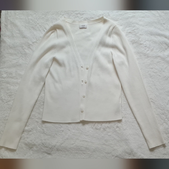 Wilfred Sweaters - Wilfred Button-Up Cardigan, White, Size XL.